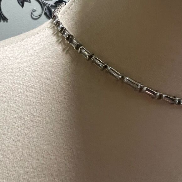 NWOT KENDRA SCOTT
Juliette Strand Necklace Rhodium - White Crystal #KSNK - Picture 6 of 9